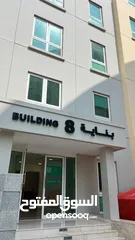  10 شقة سكنية للبيع في مسقط جراند مول مبنى 8 ممتازة وكبيره مؤثثة ونظيفة