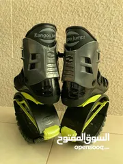  2 للبيع جديد قياس41 Kango jamps shose