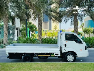  3 Kia K4000G Pick Up  Cargo Truck 6 wheels  5.5Meter (18 Feet) Year-2017.Single owner Diesel pick up