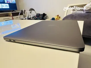  5 Macbook Pro 13 space gray late 2019