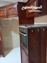  27 للبيع: شقة أرضية مميزة مع حديقة ومدخل خاص 3 غرف نوم 1 ماستر، كراج خاص، طبربور موقع سكني مميز وهادئ..