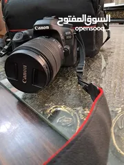  1 كاميرا كانون d80 مع معداتها