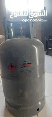  1 gas cylinder empty