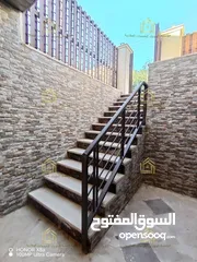  2 شقة فاخرة كأنها لم تسكن موقع مميز مع ترس ومدخل مستقل