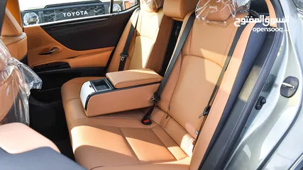  20 Lexus ES 300 Hybrid 2.5L