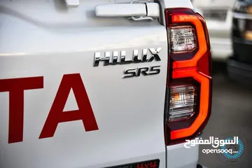  9 تويوتا لون لؤلؤي Toyota Hilux 2023