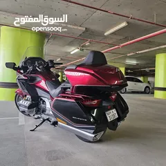  8 هوندا جولد وينج Honda gold wing