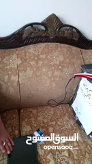  1 طقم كنب بحالة جيدة ثلاثية وثنائية ومفردة عدد 2 للبيع