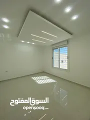  14 شقق استثمارية و خاصة صغيرة 95 متر شغل مميز جدا حمامات معلقة بالكامل