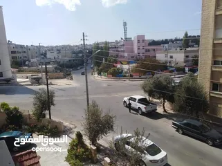  12 سكن مشترك للبنات فقط- شاغر لبنت طالبة او موظفة في غرفة ثنائية حي الجامعة الاردنية