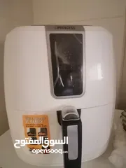  4 للبيع / كولر ماء و مقلاة هوائية بحالة ممتازه وشغال 100٪ وبسعر ولا بالاحلام