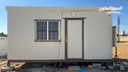  1 كرفان للبيع بحالة الوكالة مع حمام ومطبخ استخدام مره واحده