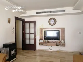  7 شقة أرضية 320م مميزة في أجمل مناطق دير غبار بتشطيبات مميزة/ ref 3075