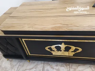  9 اثاث مكتبي كامل بحالة جيدة للبيع