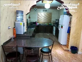 16 شقق مفروشه فخمه للايجار