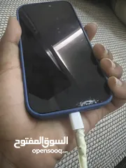  1 مبدل شاشه وبطاريه والشاشه منكسره فيها خطوط لازم تبدلها