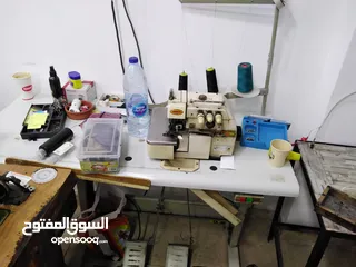  4 ماكينات خياطه صناعيه للبيع حبكه ودرزه