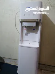  1 Water dispenser