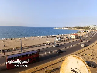  1 شقة بميامي صف اول بحر