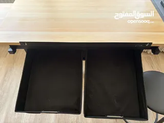  6 Professional Art Desk and Chair for Sale excellent condition for artists. مكتب وكرسي فني