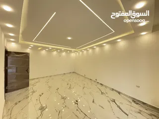 29 شقة فاخره للبيع بأجمل مناطق البنيات بمساحة 227م بسعر مميز طابق تسوية (ارضيه من الجهة الأخرى)
