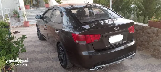  3 كيا سيراتو 2011 للبيع بحالة جيدة جدا استعمال شخصي مرخصة لغاية 19 2 2026