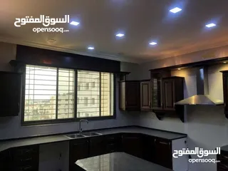  15 شقة فارغة للأيجار طابق اول - خلدا - 500م - (553)