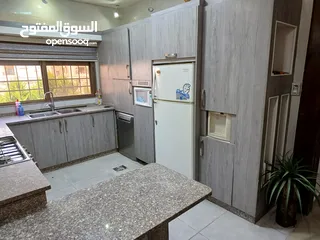  10 شقة ارضية للبيع مفروش او فارغ