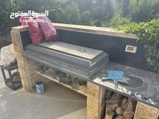  6 مزرعة و شاليه مميزة للبيع في منطقة الكمشة - الزرقاء