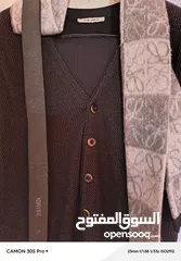  8 بدلة كاملة ماركة JAKAMEN صناعة تركية مستعمله لبسة واحده مقاس L . سعر الشراء 550 دينار وكالة.