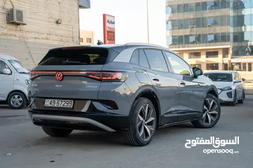  11 ID4 Pro piano black 2021