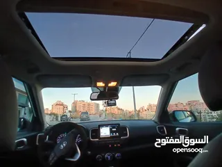  15 جيب هونداي فينيو مميز فل الفل اضافات مع فتحة سقف دهان شركة ولاغرام بوية وعداد 45000كم فقططططط