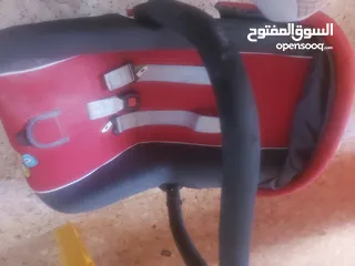  9 سحسيلة اطفال وكارسيت ومقعد طعام بحالة جيدة جدا بسعر مغري