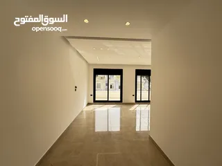  9 شقة روف باطلالة مميزة مساحة بناء 155م داخلي و 165م ترس بسعر مميز في عبدون