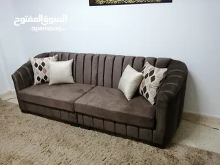  14 تنجيد جميع انواع الكنب والجلسات العربيه والخليجيه  وصيانه الكنب داخل المنزل