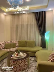  8 كورنر تفصيل بحاله ممتازه