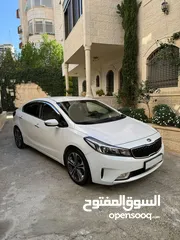  4 كيا k3 2017   بسعر  مغري  فل  اضافات  اصل برايفت