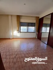  8 روف مع ترس بإطلالــــه بانوراما