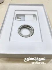  3 ipad (9th Generation) wi-fi بحالة الوكاله