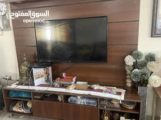  1 واجهة للتلفزيون  خشب