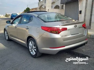  10 كيا اوبتيما 211