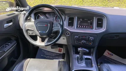  7 Dodge Charger 3.6L SXT 2019