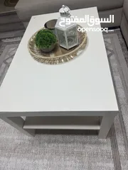  4 طاولة  ايكيا وسط وطاوله جانبيه