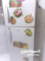  1 بحاله جيده جدا كل شيء فيها تمام فوق من تحت كثير ممتازه