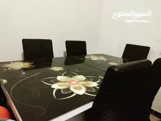  1 طاولة سفرة