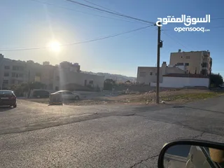  8 شقة شبه ارضي مساحة 155 متر داخلي 120 متر حديقه