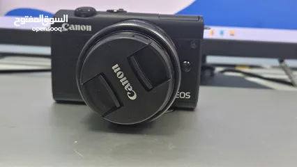  4 Canon EOS M200 + Kit Lens + Lexar 128GB Memory Card