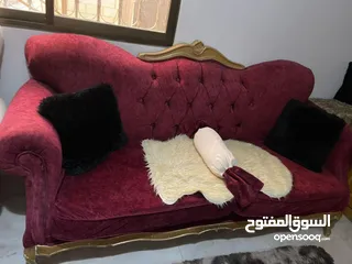  1 طقم كنب مرتب