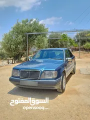  2 مرسيدس بطة W124