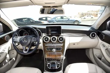  3 مرسيدس سي كلاس 180 بحالة الوكالة Mercedes C180 2015
